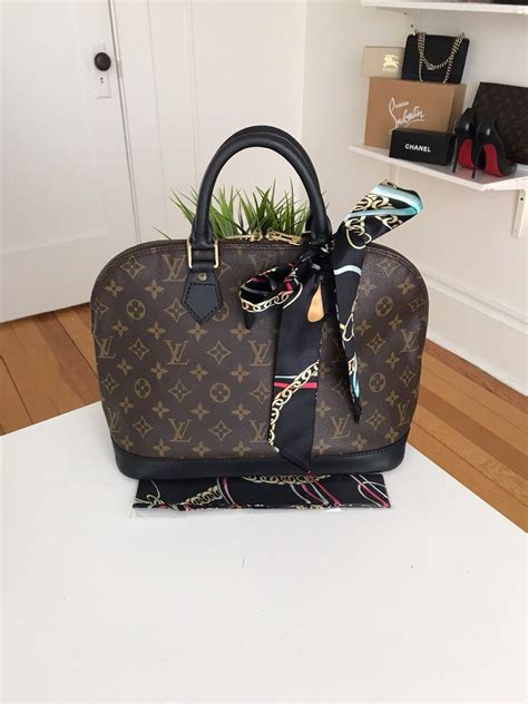 louis vuitton alma original.